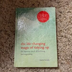 Book -The life changing magic of tidying up